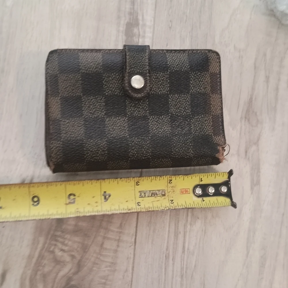 Louis Vuitton deffects